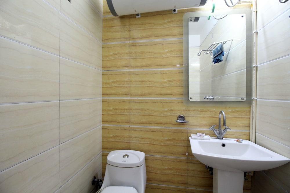 Hotel Baba Inn-By Rcg Hotels Nueva Delhi Exterior foto