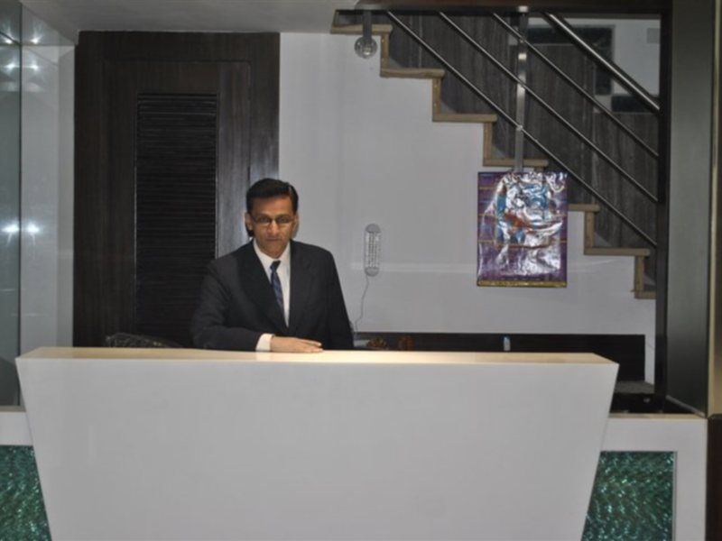 Hotel Baba Inn-By Rcg Hotels Nueva Delhi Exterior foto